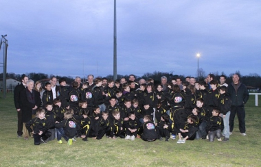 Remise officielle des survêtements à l'école de rugby