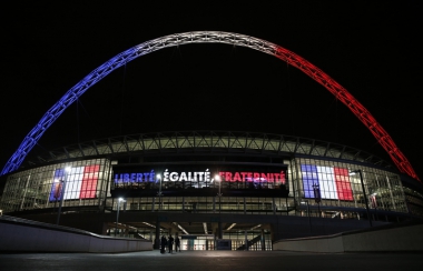 Minute de silence et marseillaise