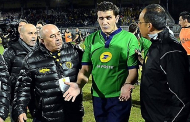 L'arbitre contre Carcassonne : Monsieur Flavien Hourquet